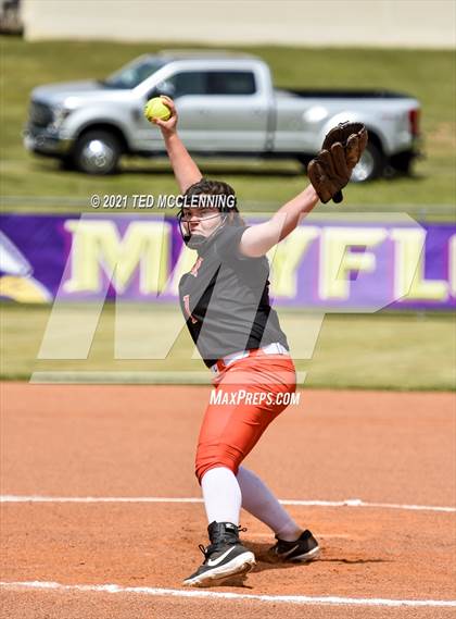 Thumbnail 1 in Lamar vs Mayflower (3A District) photogallery.