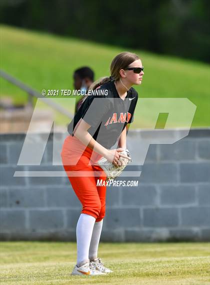 Thumbnail 2 in Lamar vs Mayflower (3A District) photogallery.