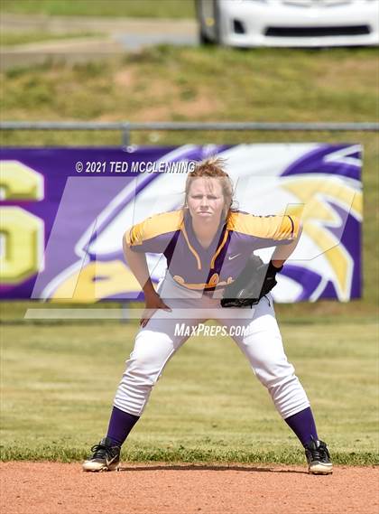 Thumbnail 2 in Lamar vs Mayflower (3A District) photogallery.