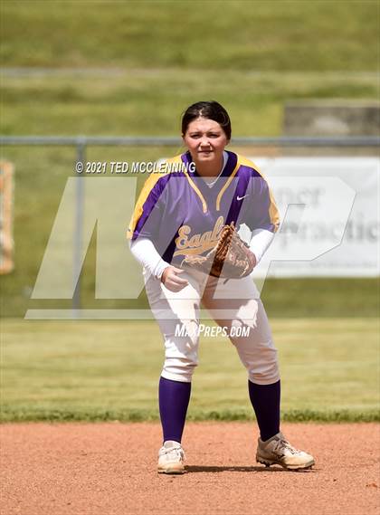 Thumbnail 1 in Lamar vs Mayflower (3A District) photogallery.