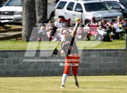 Thumbnail 1 in Lamar vs Mayflower (3A District) photogallery.