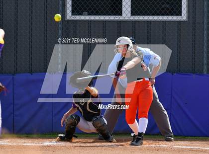 Thumbnail 1 in Lamar vs Mayflower (3A District) photogallery.