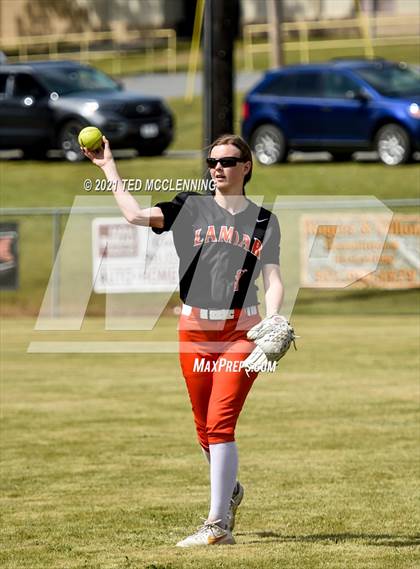 Thumbnail 2 in Lamar vs Mayflower (3A District) photogallery.