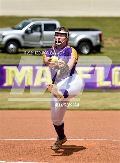 Thumbnail 1 in Lamar vs Mayflower (3A District) photogallery.