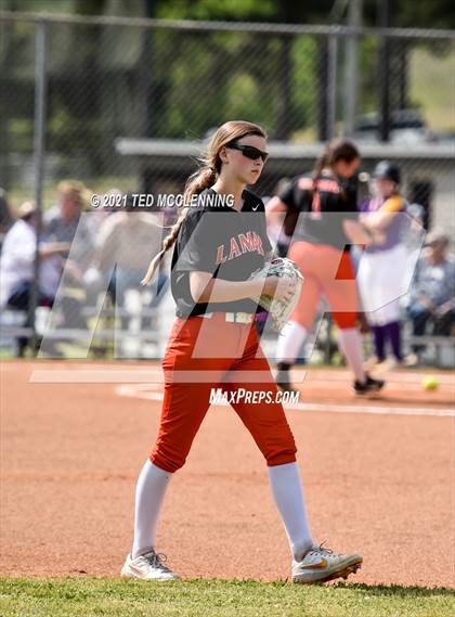 Thumbnail 2 in Lamar vs Mayflower (3A District) photogallery.