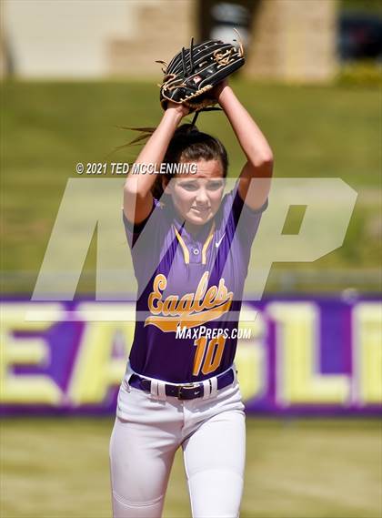 Thumbnail 2 in Lamar vs Mayflower (3A District) photogallery.