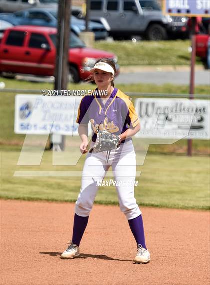 Thumbnail 3 in Lamar vs Mayflower (3A District) photogallery.