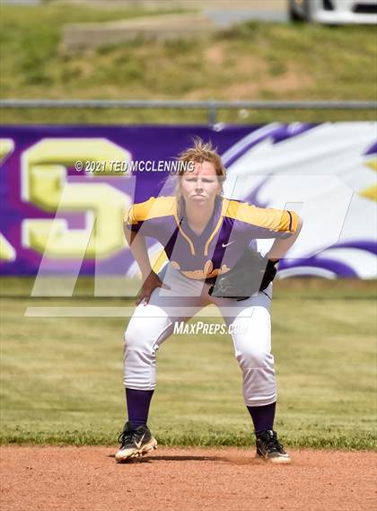 Thumbnail 3 in Lamar vs Mayflower (3A District) photogallery.