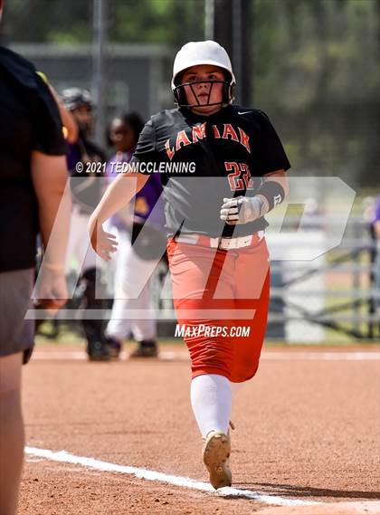 Thumbnail 2 in Lamar vs Mayflower (3A District) photogallery.