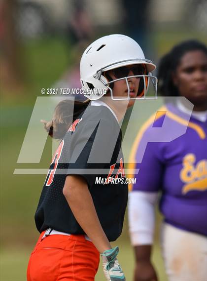 Thumbnail 1 in Lamar vs Mayflower (3A District) photogallery.