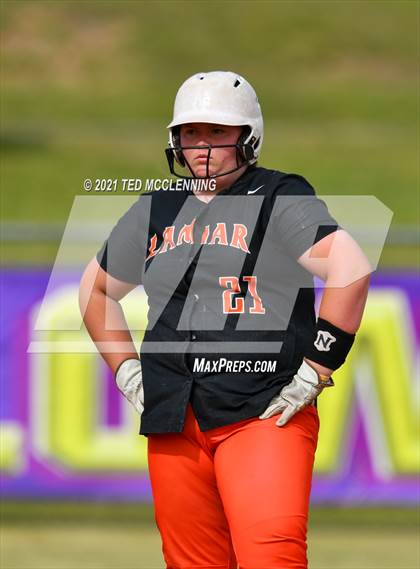 Thumbnail 3 in Lamar vs Mayflower (3A District) photogallery.