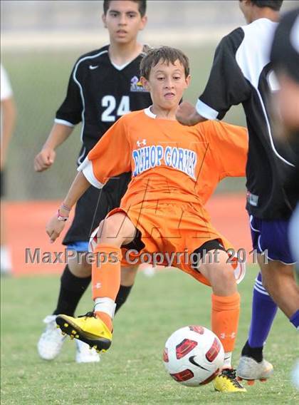 Thumbnail 2 in Bishop Gorman vs Durango photogallery.