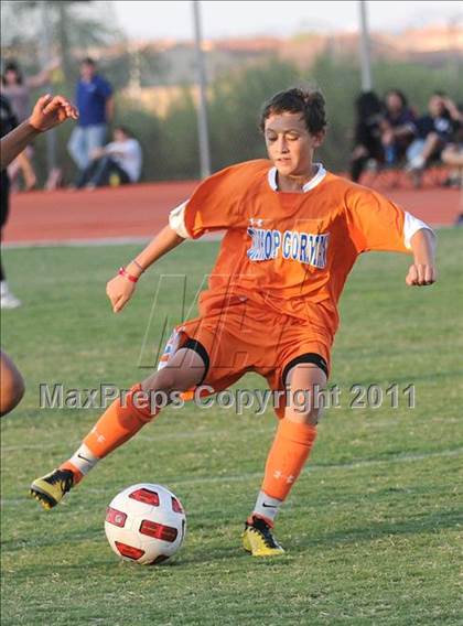 Thumbnail 2 in Bishop Gorman vs Durango photogallery.
