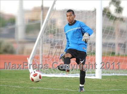 Thumbnail 1 in Bishop Gorman vs Durango photogallery.