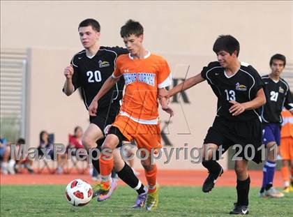 Thumbnail 2 in Bishop Gorman vs Durango photogallery.