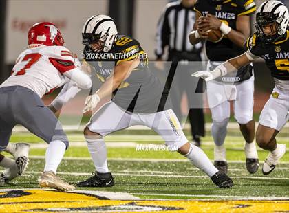 Thumbnail 2 in Pine vs. St. James (LHSAA DIII Non-Select Quarterfinals) photogallery.
