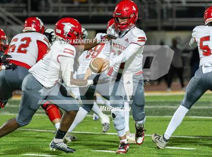 Thumbnail 1 in Pine vs. St. James (LHSAA DIII Non-Select Quarterfinals) photogallery.