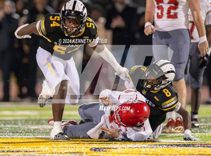 Thumbnail 2 in Pine vs. St. James (LHSAA DIII Non-Select Quarterfinals) photogallery.