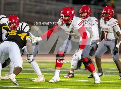 Thumbnail 1 in Pine vs. St. James (LHSAA DIII Non-Select Quarterfinals) photogallery.