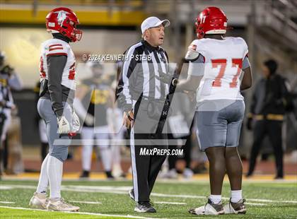 Thumbnail 3 in Pine vs. St. James (LHSAA DIII Non-Select Quarterfinals) photogallery.