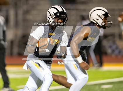 Thumbnail 3 in Pine vs. St. James (LHSAA DIII Non-Select Quarterfinals) photogallery.