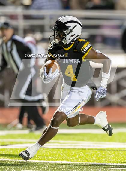 Thumbnail 2 in Pine vs. St. James (LHSAA DIII Non-Select Quarterfinals) photogallery.