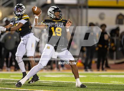 Thumbnail 3 in Pine vs. St. James (LHSAA DIII Non-Select Quarterfinals) photogallery.