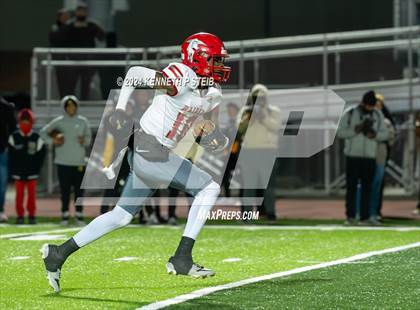 Thumbnail 3 in Pine vs. St. James (LHSAA DIII Non-Select Quarterfinals) photogallery.