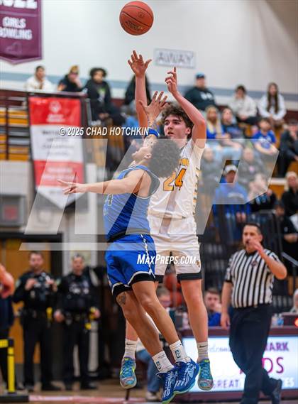 Thumbnail 1 in Wheatland-Chili @ South Seneca (NYSPHSAA Section 5 Class C3 Semifinal) photogallery.