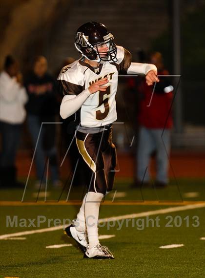 Thumbnail 1 in Hart vs. West (CIF SS Semifinal) photogallery.