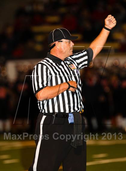 Thumbnail 3 in Hart vs. West (CIF SS Semifinal) photogallery.