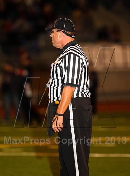 Thumbnail 2 in Hart vs. West (CIF SS Semifinal) photogallery.