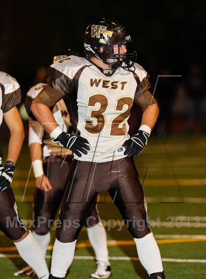 Thumbnail 3 in Hart vs. West (CIF SS Semifinal) photogallery.