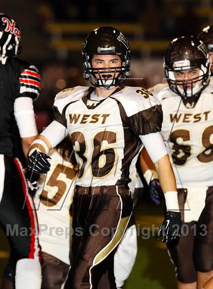 Thumbnail 3 in Hart vs. West (CIF SS Semifinal) photogallery.