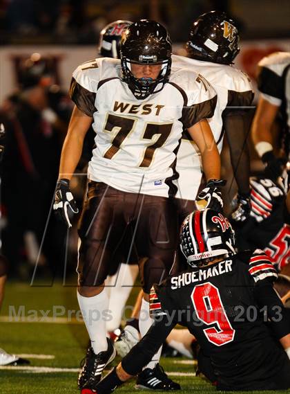 Thumbnail 2 in Hart vs. West (CIF SS Semifinal) photogallery.