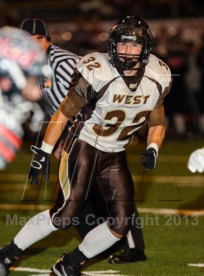 Thumbnail 1 in Hart vs. West (CIF SS Semifinal) photogallery.