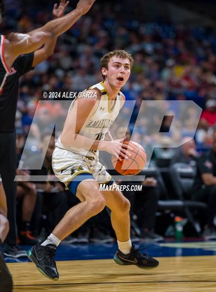 Thumbnail 2 in Amarillo vs Lancaster (UIL 5A Basketball Semifinal) photogallery.