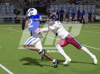 Thumbnail 3 in Tompkins vs Katy Taylor photogallery.