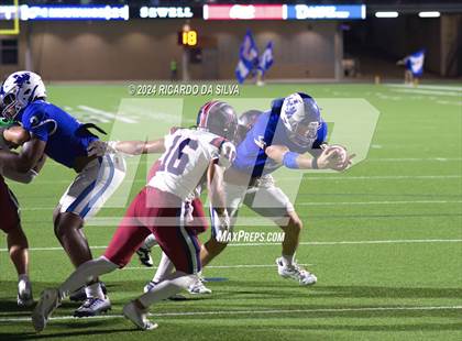 Thumbnail 3 in Tompkins vs Katy Taylor photogallery.