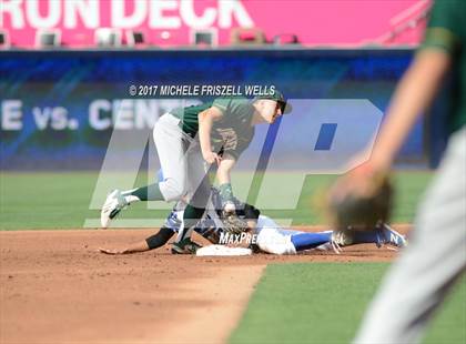 Thumbnail 3 in Palo Verde Valley @ Central at Petco Park photogallery.
