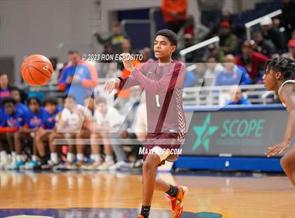 Thumbnail 1 in Southampton vs Malverne (NYSPHSAA Class B Semi-Regional Playoff) photogallery.