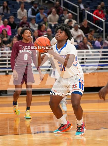 Thumbnail 2 in Southampton vs Malverne (NYSPHSAA Class B Semi-Regional Playoff) photogallery.