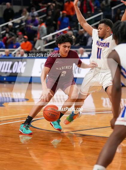 Thumbnail 3 in Southampton vs Malverne (NYSPHSAA Class B Semi-Regional Playoff) photogallery.