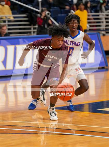 Thumbnail 2 in Southampton vs Malverne (NYSPHSAA Class B Semi-Regional Playoff) photogallery.