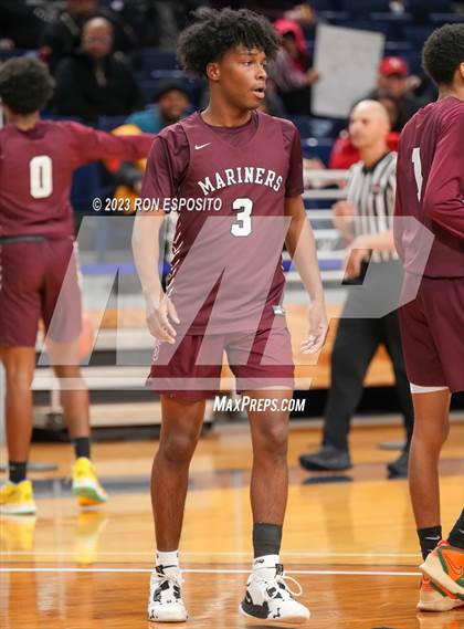 Thumbnail 2 in Southampton vs Malverne (NYSPHSAA Class B Semi-Regional Playoff) photogallery.
