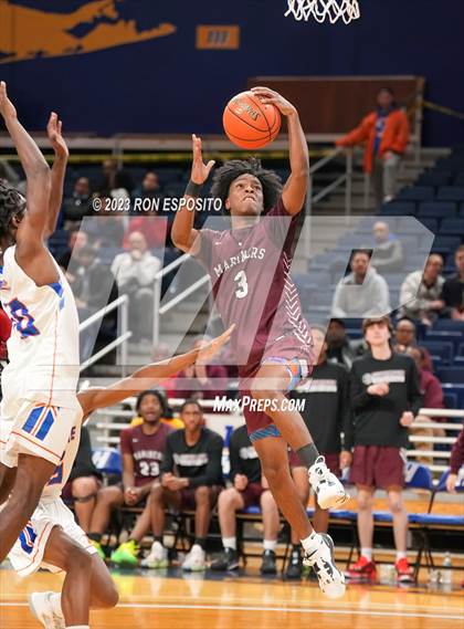 Thumbnail 3 in Southampton vs Malverne (NYSPHSAA Class B Semi-Regional Playoff) photogallery.