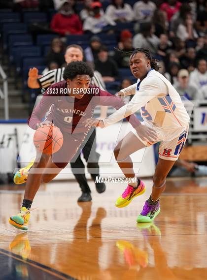 Thumbnail 2 in Southampton vs Malverne (NYSPHSAA Class B Semi-Regional Playoff) photogallery.