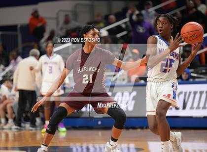 Thumbnail 2 in Southampton vs Malverne (NYSPHSAA Class B Semi-Regional Playoff) photogallery.
