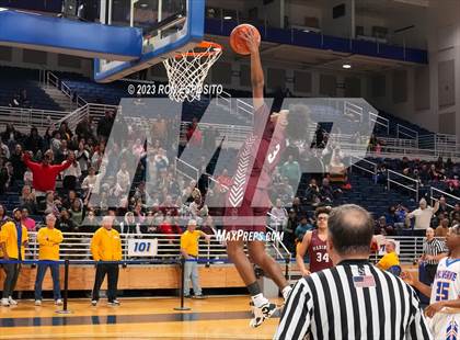 Thumbnail 1 in Southampton vs Malverne (NYSPHSAA Class B Semi-Regional Playoff) photogallery.