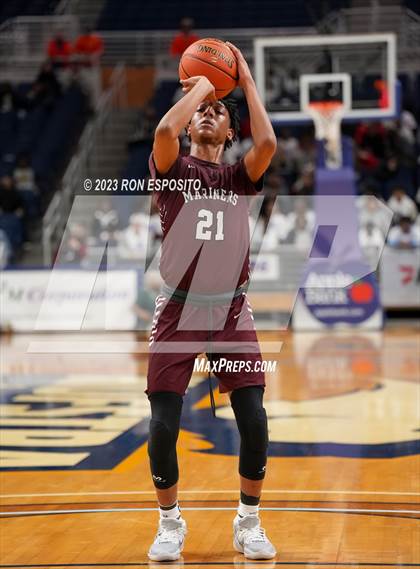 Thumbnail 1 in Southampton vs Malverne (NYSPHSAA Class B Semi-Regional Playoff) photogallery.